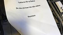 De insamlade cyklarna står ännu kvar.