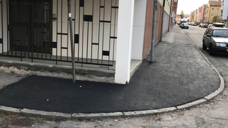 Trottoaren har fått ny asfalt!